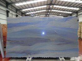 Sara Mármol mármol azul cielo